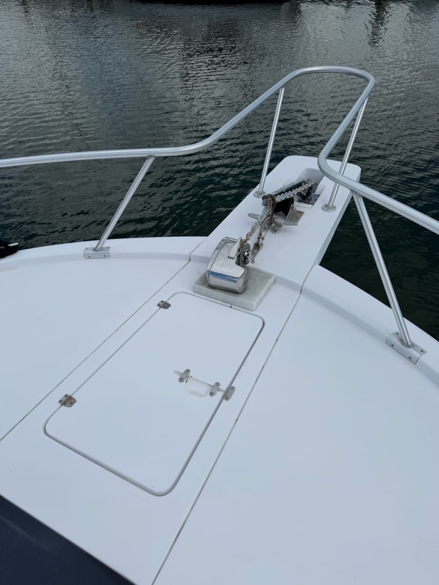 1998 Luhrs 40 Open - Photo 35