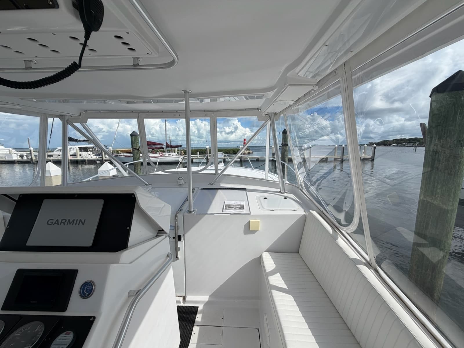1998 Luhrs 40 Open - Photo 12