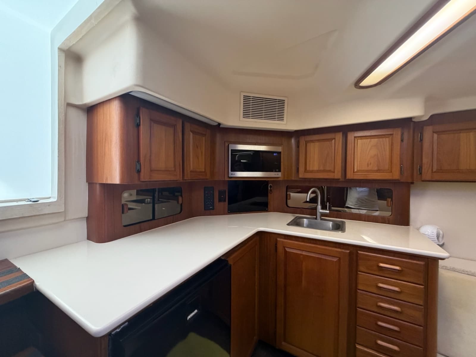 1998 Luhrs 40 Open - Photo 15