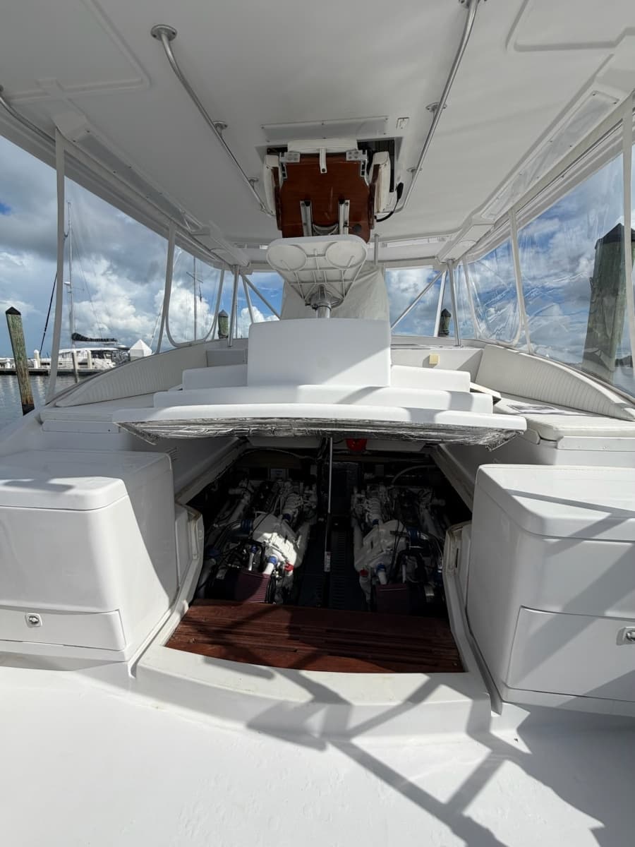 1998 Luhrs 40 Open - Photo 28