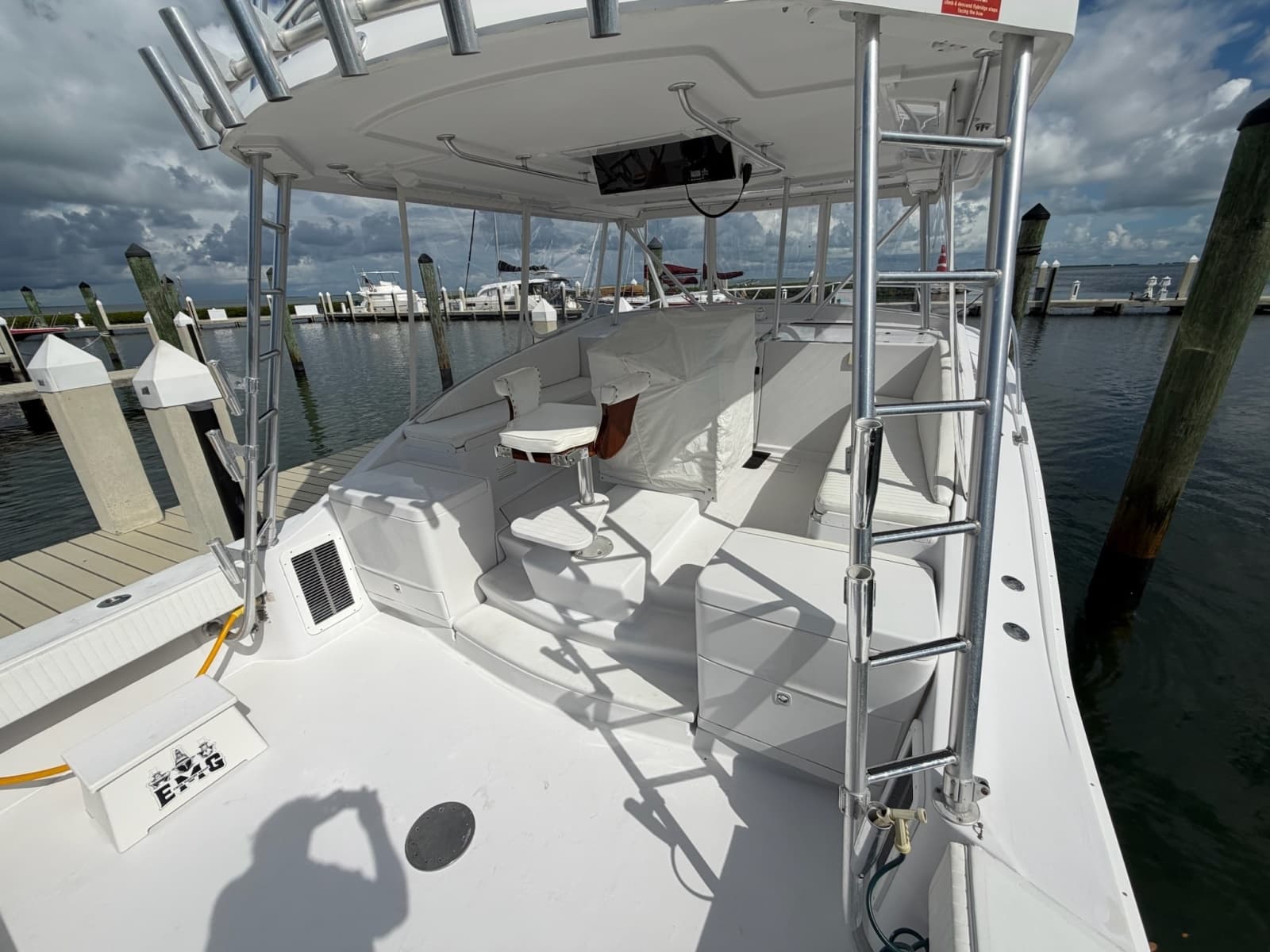 1998 Luhrs 40 Open - Photo 25