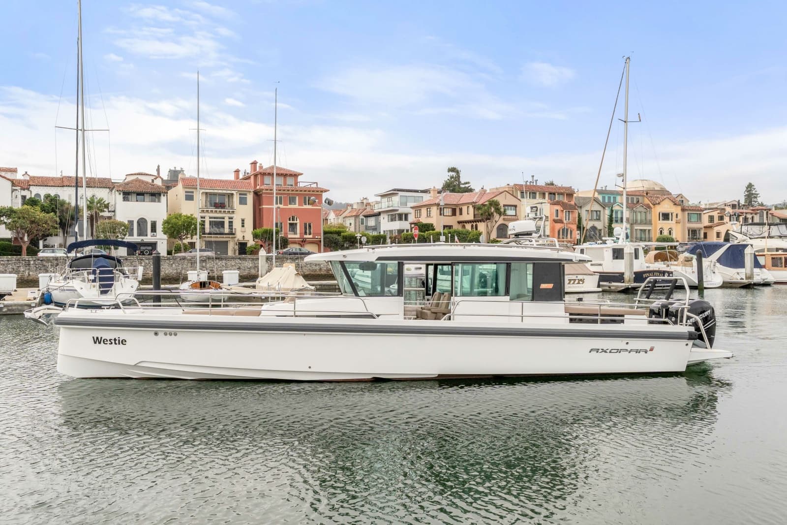 2019 Axopar 37 Cabin - Photo 24