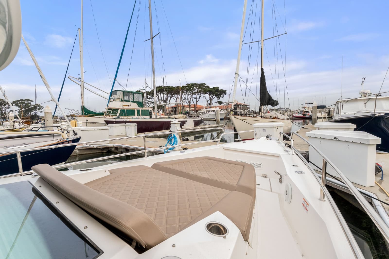 2019 Axopar 37 Cabin - Photo 16