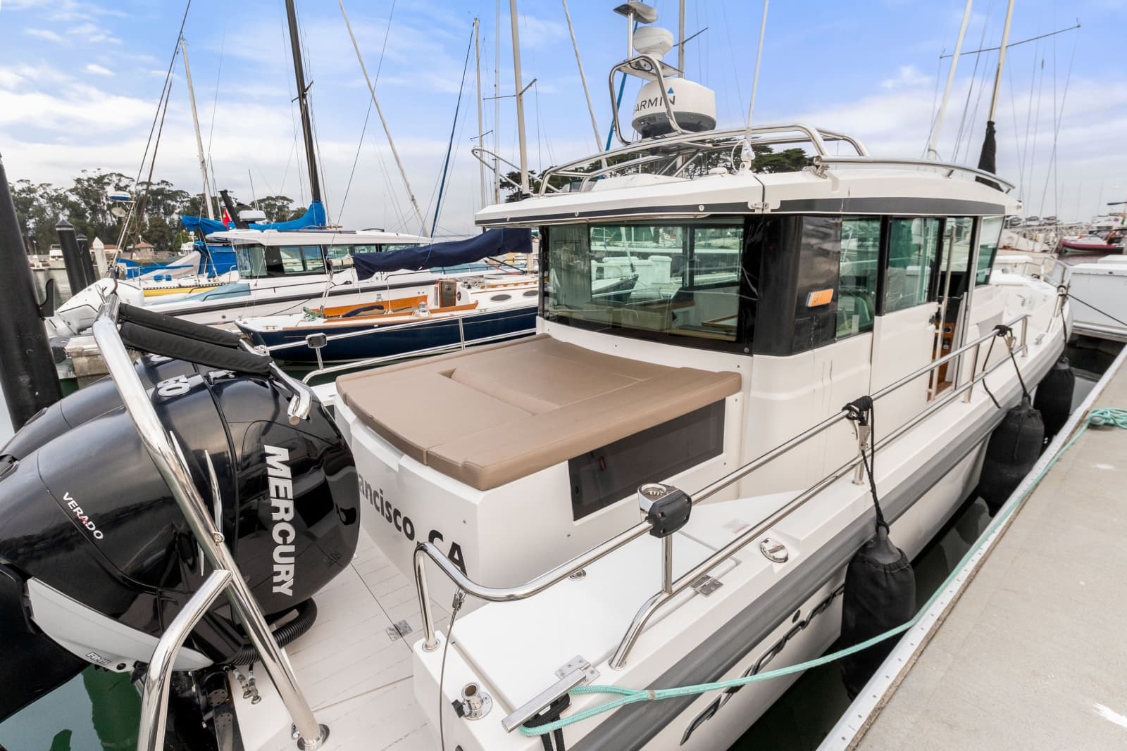 2019 Axopar 37 Cabin - Photo 18