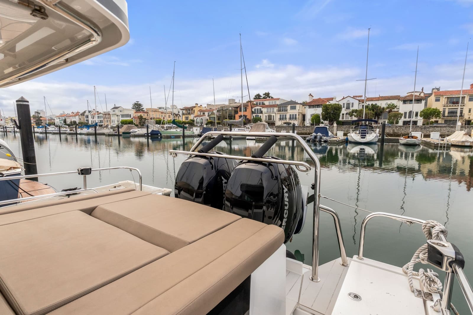 2019 Axopar 37 Cabin - Photo 17