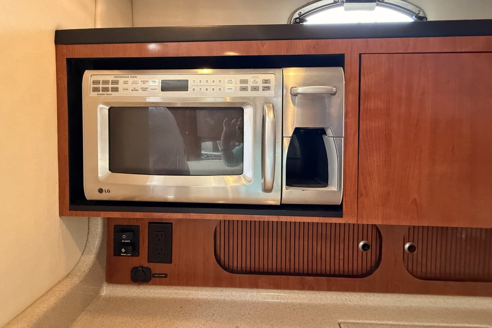 2006 Sea Ray Sundancer 340 - Photo 20
