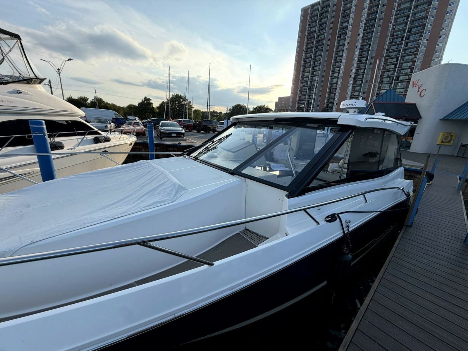 2023 Regal 36 XO - Photo 19