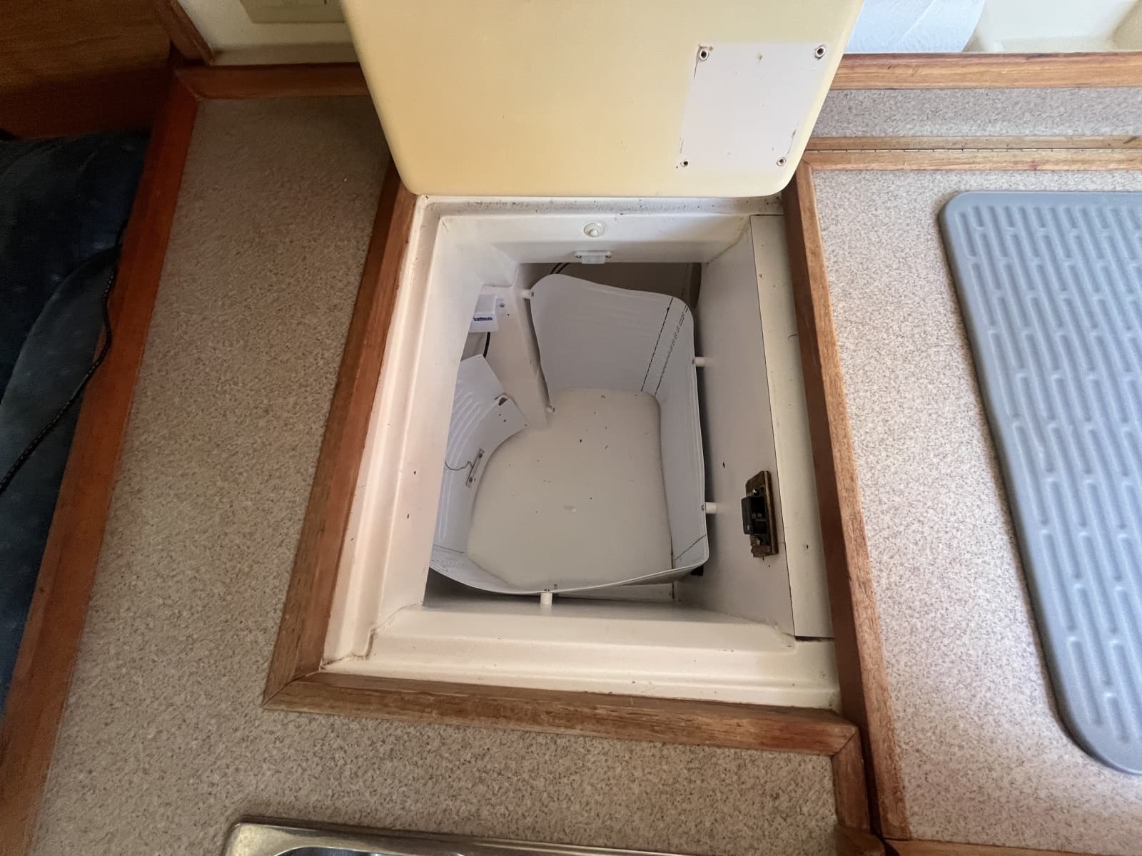 2000 Hunter 410 - Photo 56