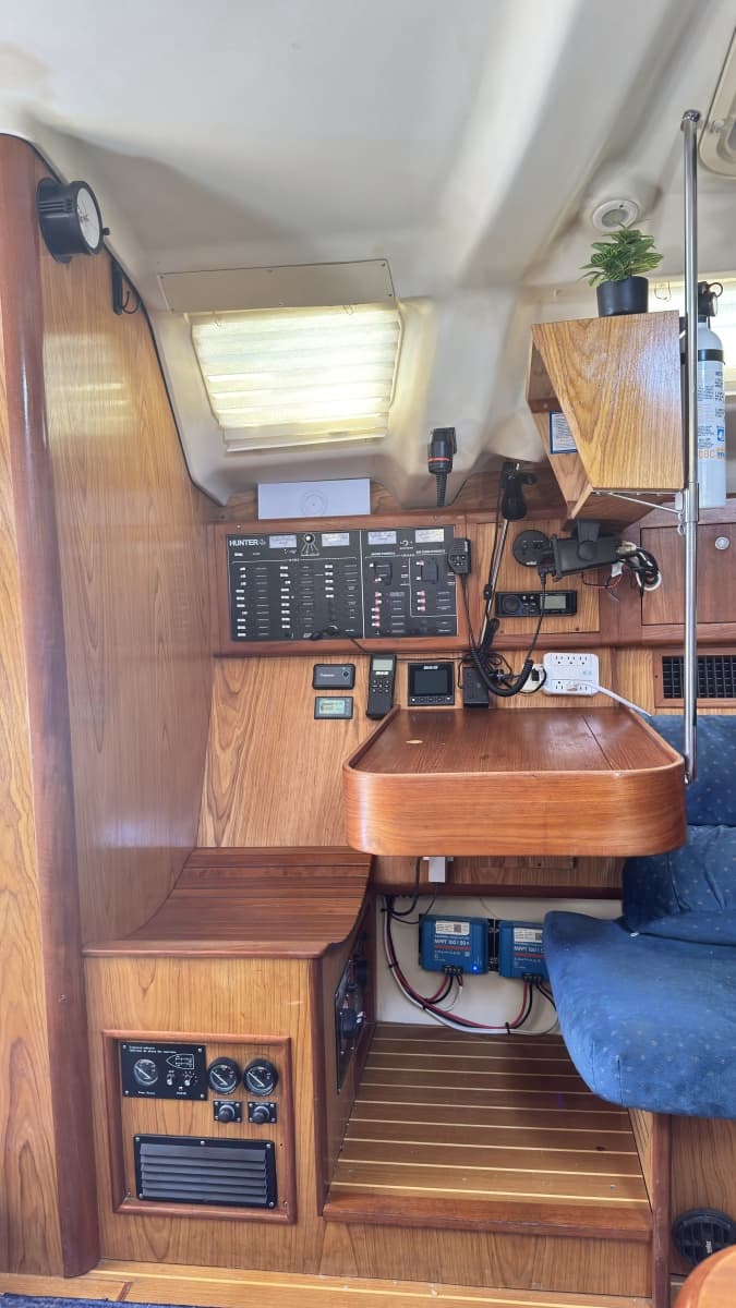 2000 Hunter 410 - Photo 38