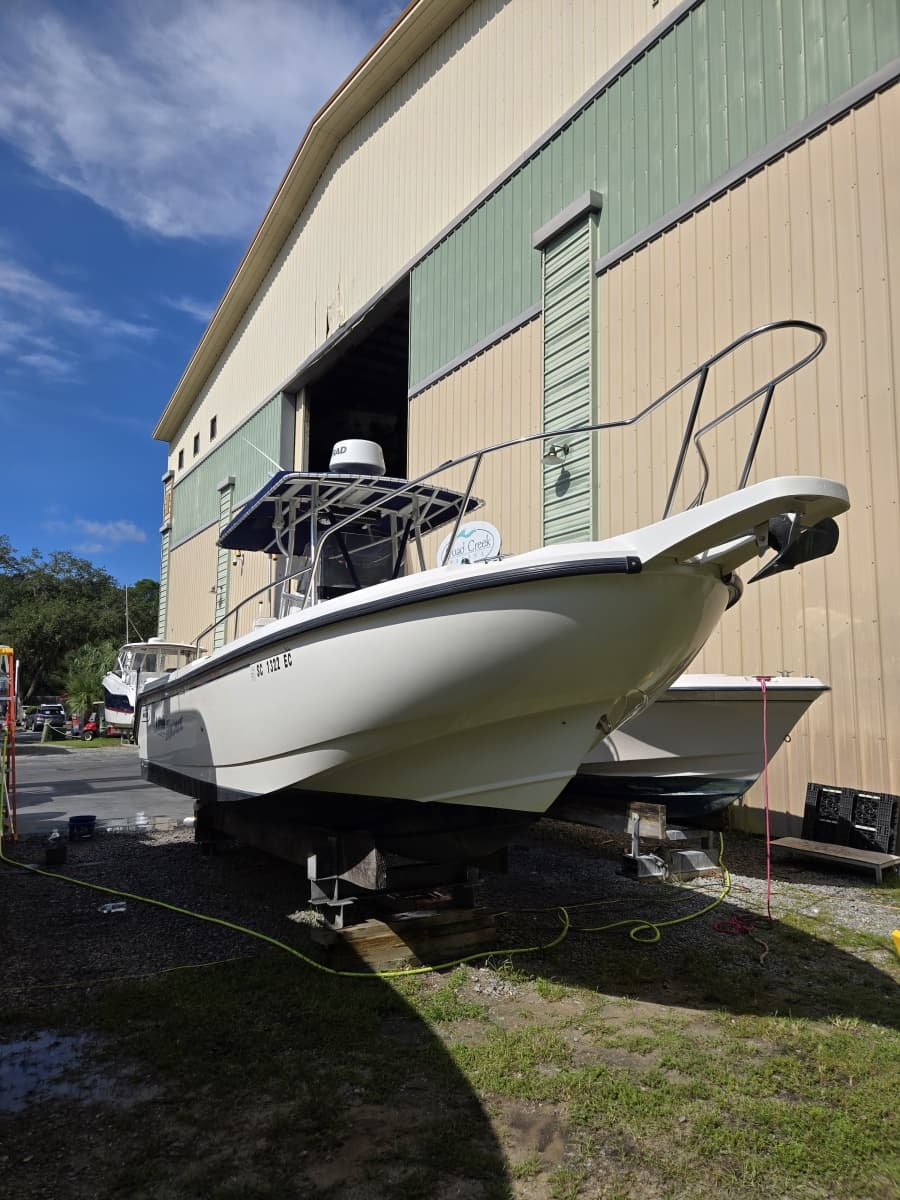 2000 Boston Whaler Outrage - Photo 1