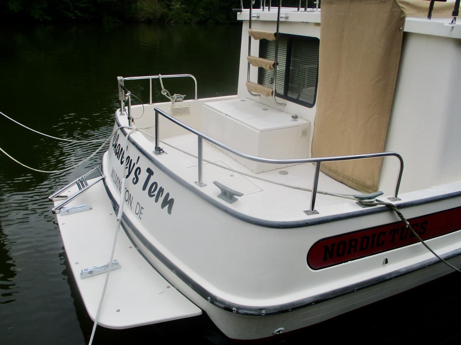 1998 Nordic Tugs 32 - Photo 3