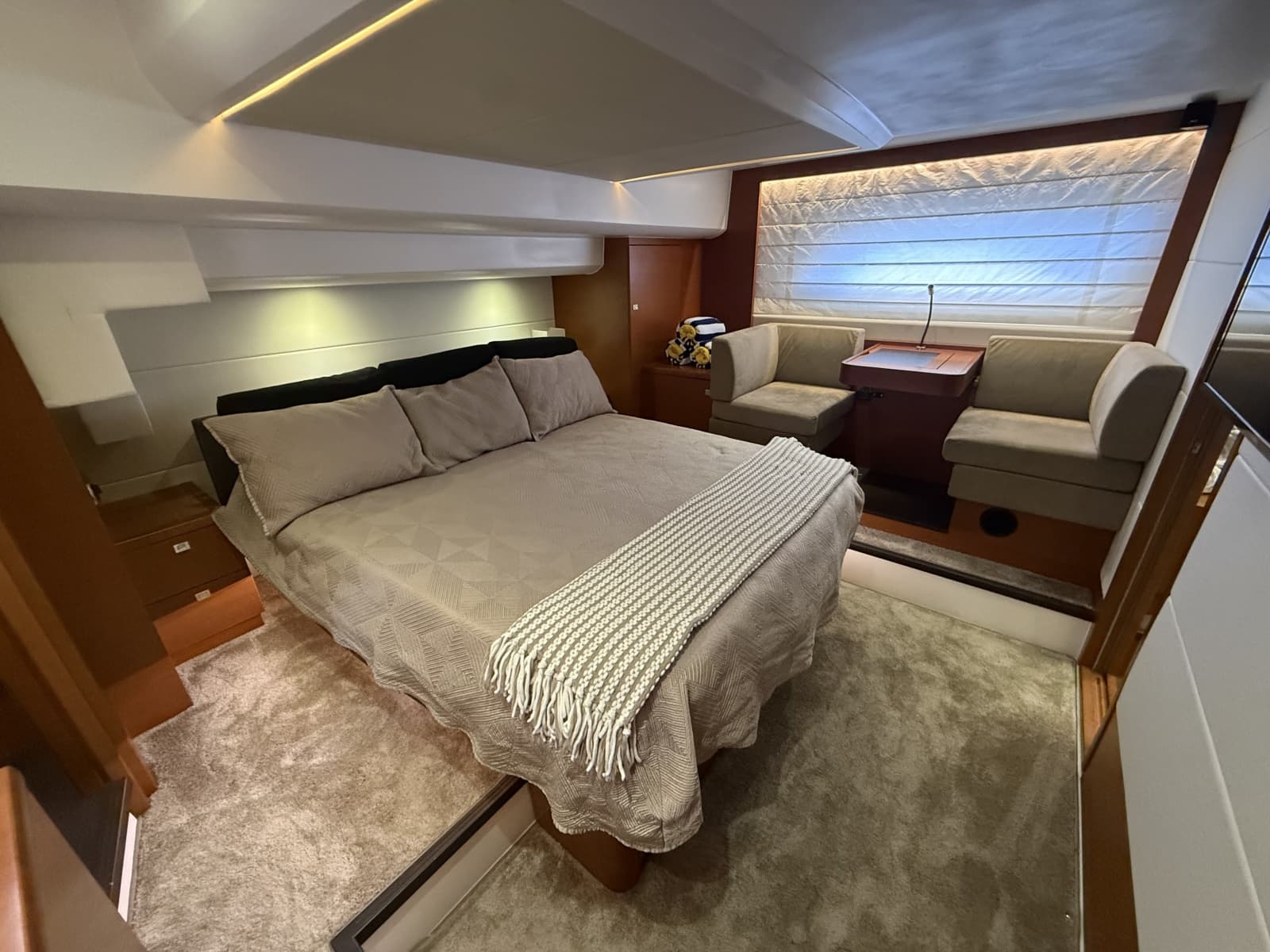 2015 Prestige 55 Fly - Photo 12
