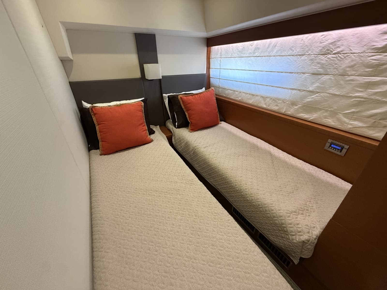 2015 Prestige 55 Fly - Photo 36