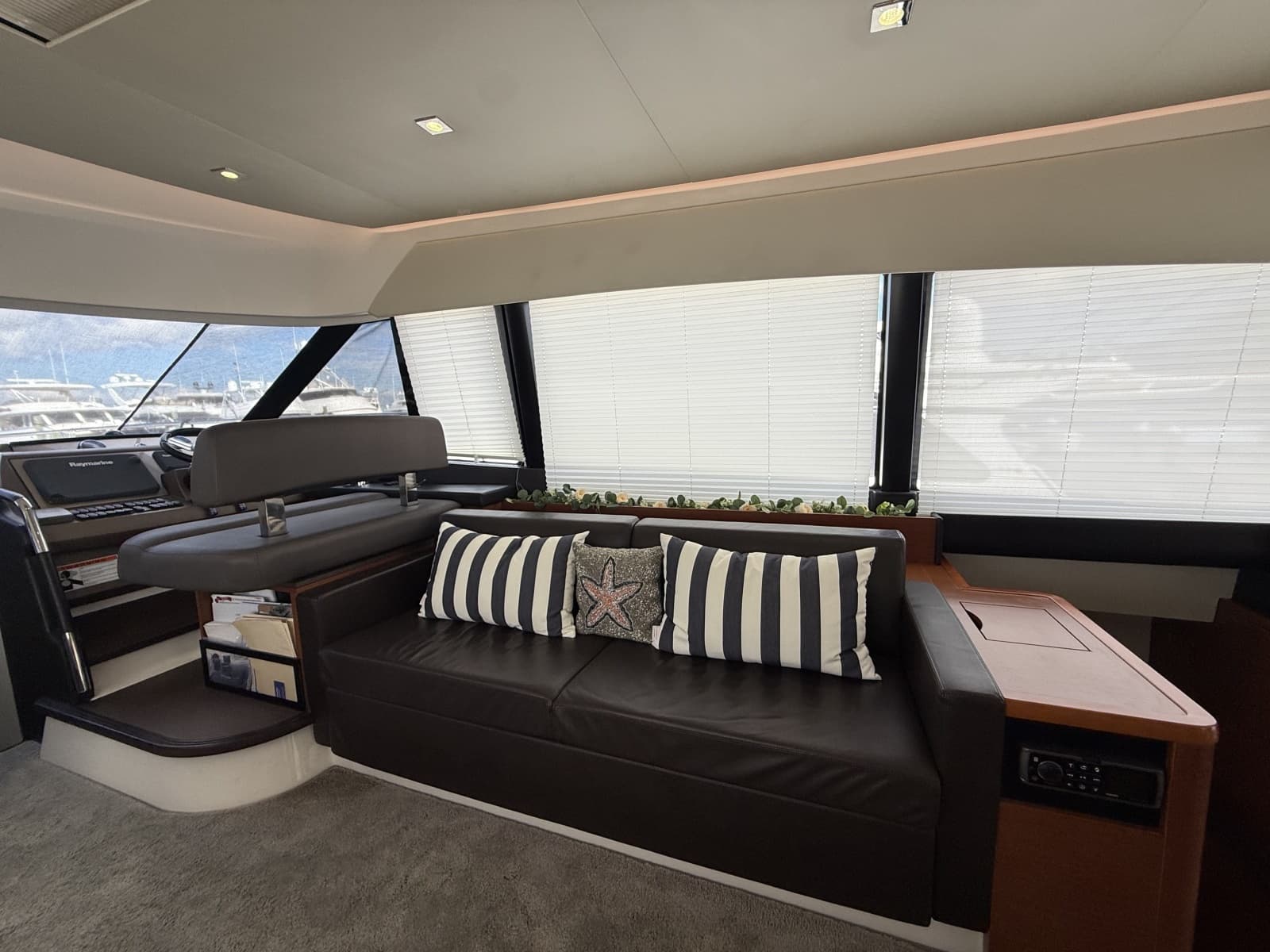 2015 Prestige 55 Fly - Photo 29