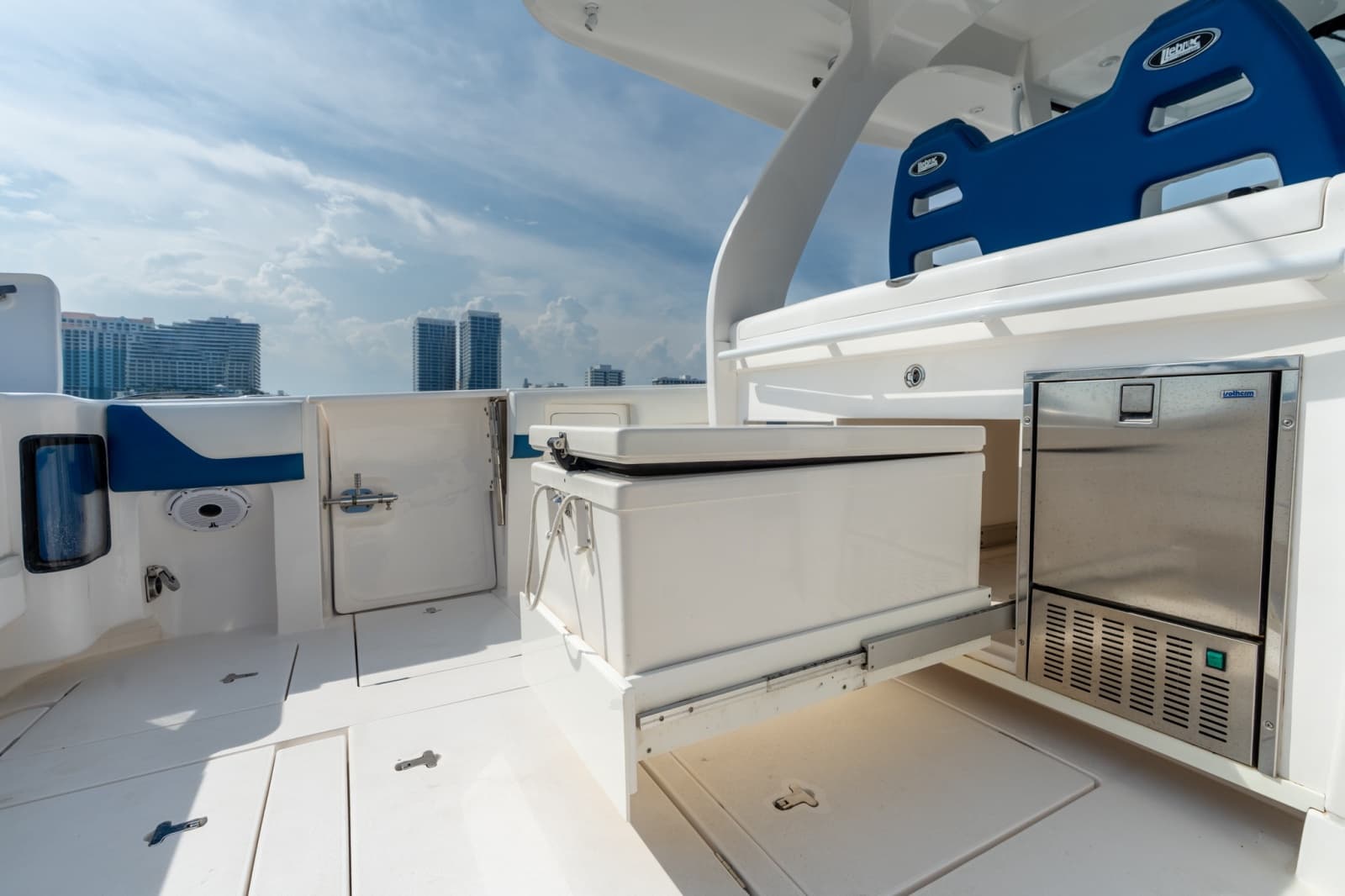 2018 Intrepid 407 Panacea - Photo 39