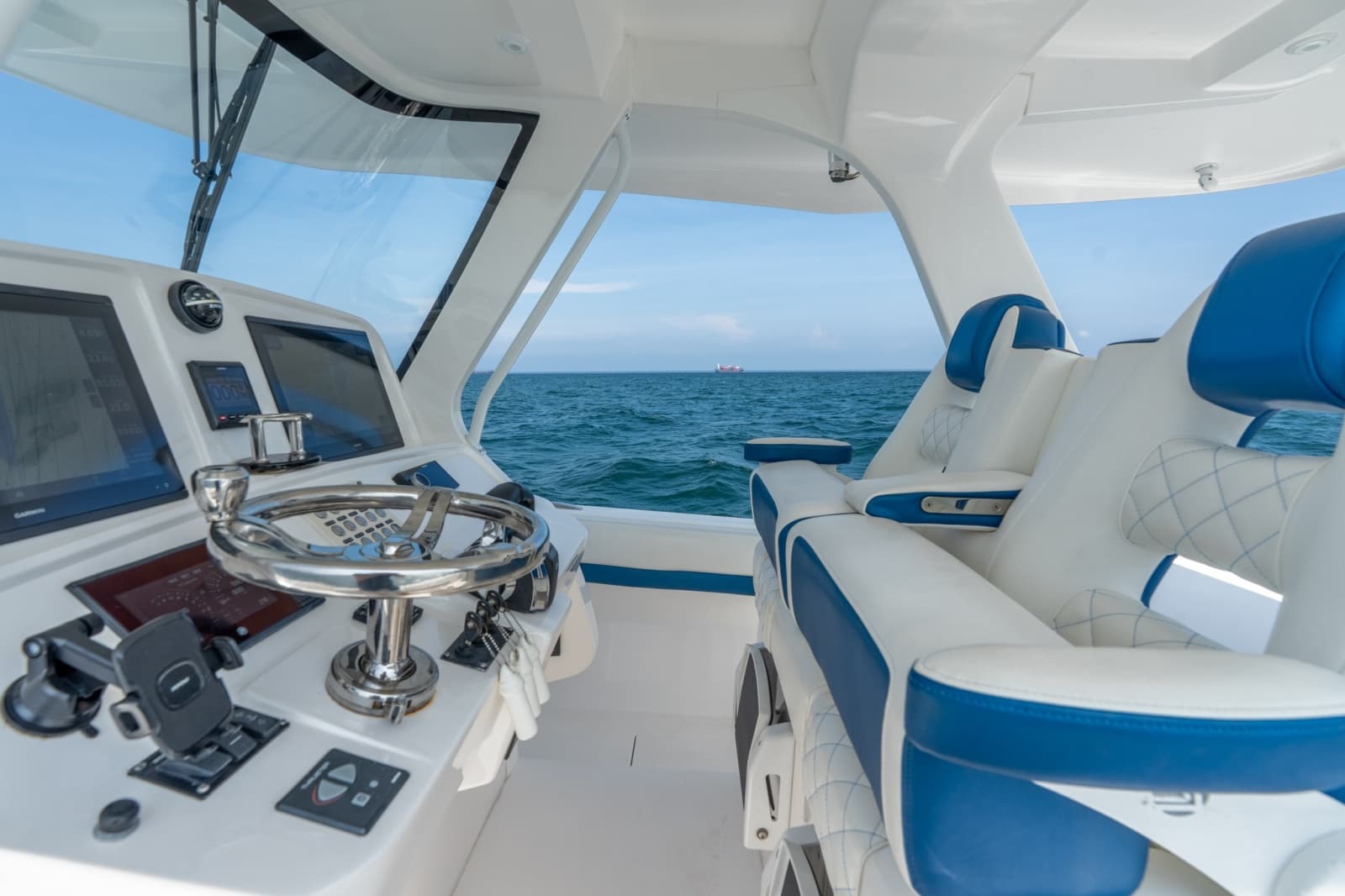 2018 Intrepid 407 Panacea - Photo 29