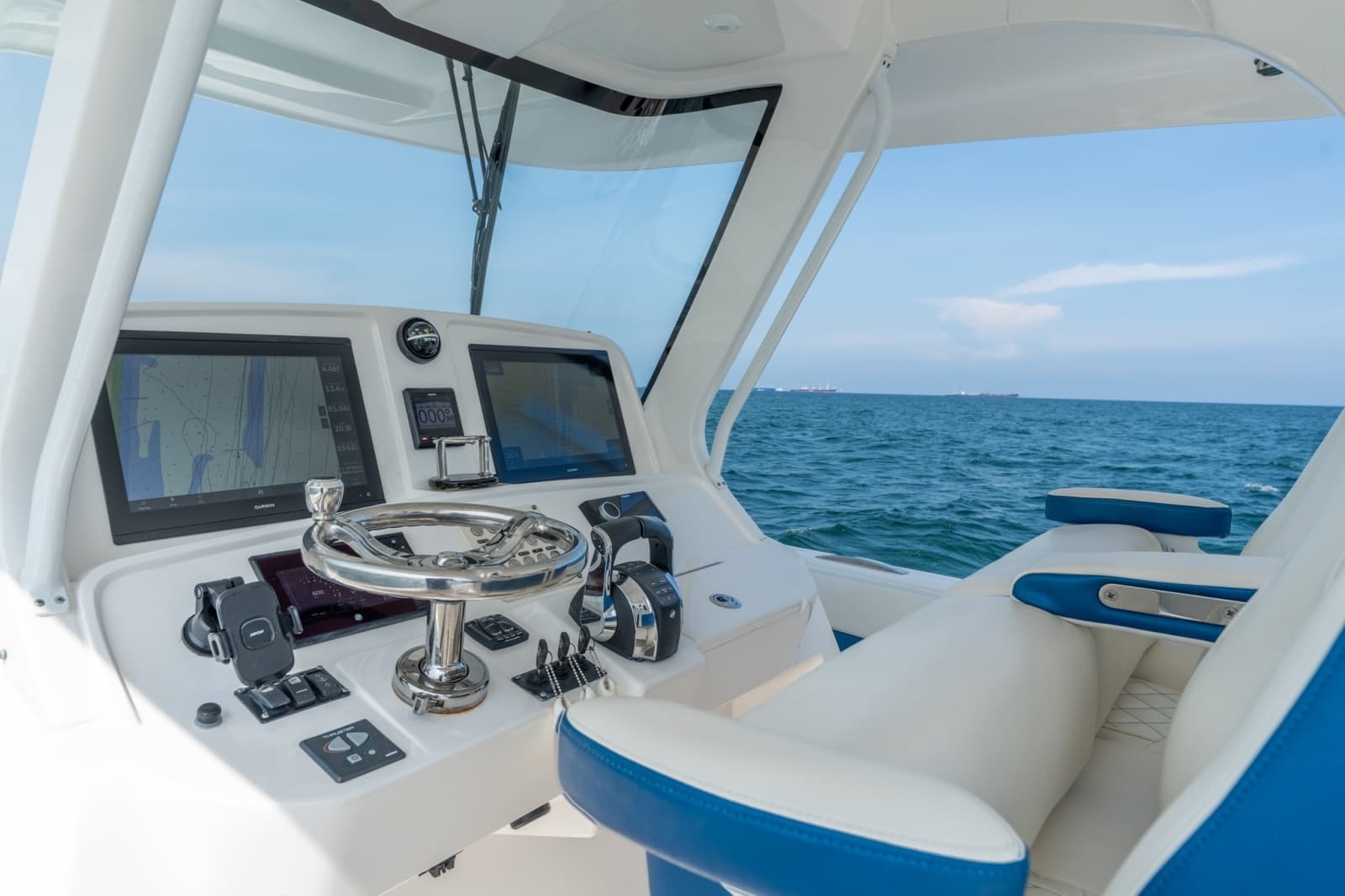2018 Intrepid 407 Panacea - Photo 28