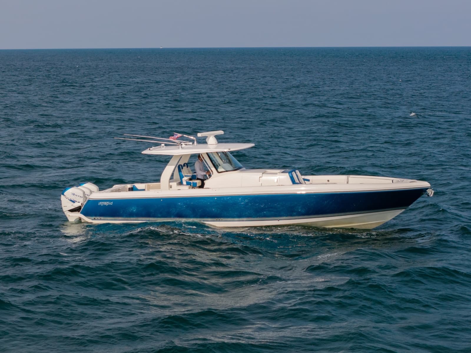 2018 Intrepid 407 Panacea - Photo 2