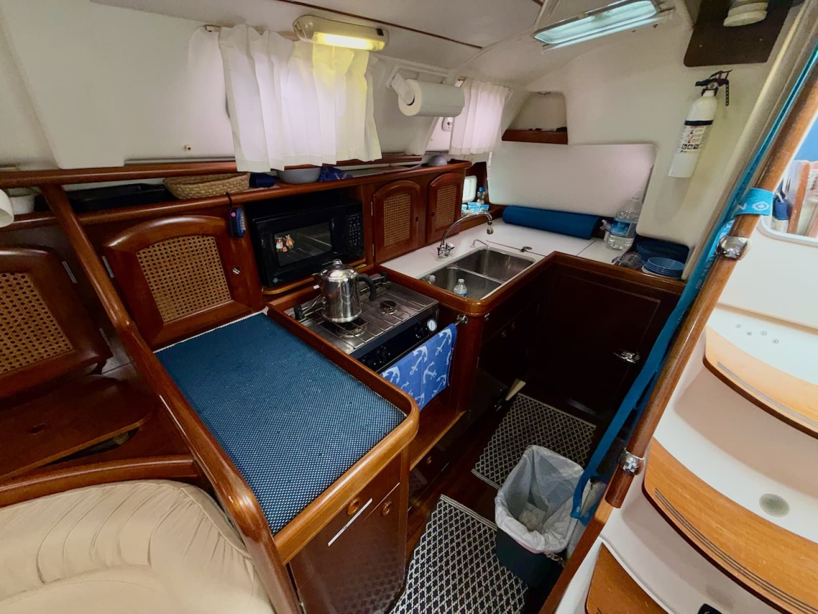 1999 Beneteau 411 - Photo 27