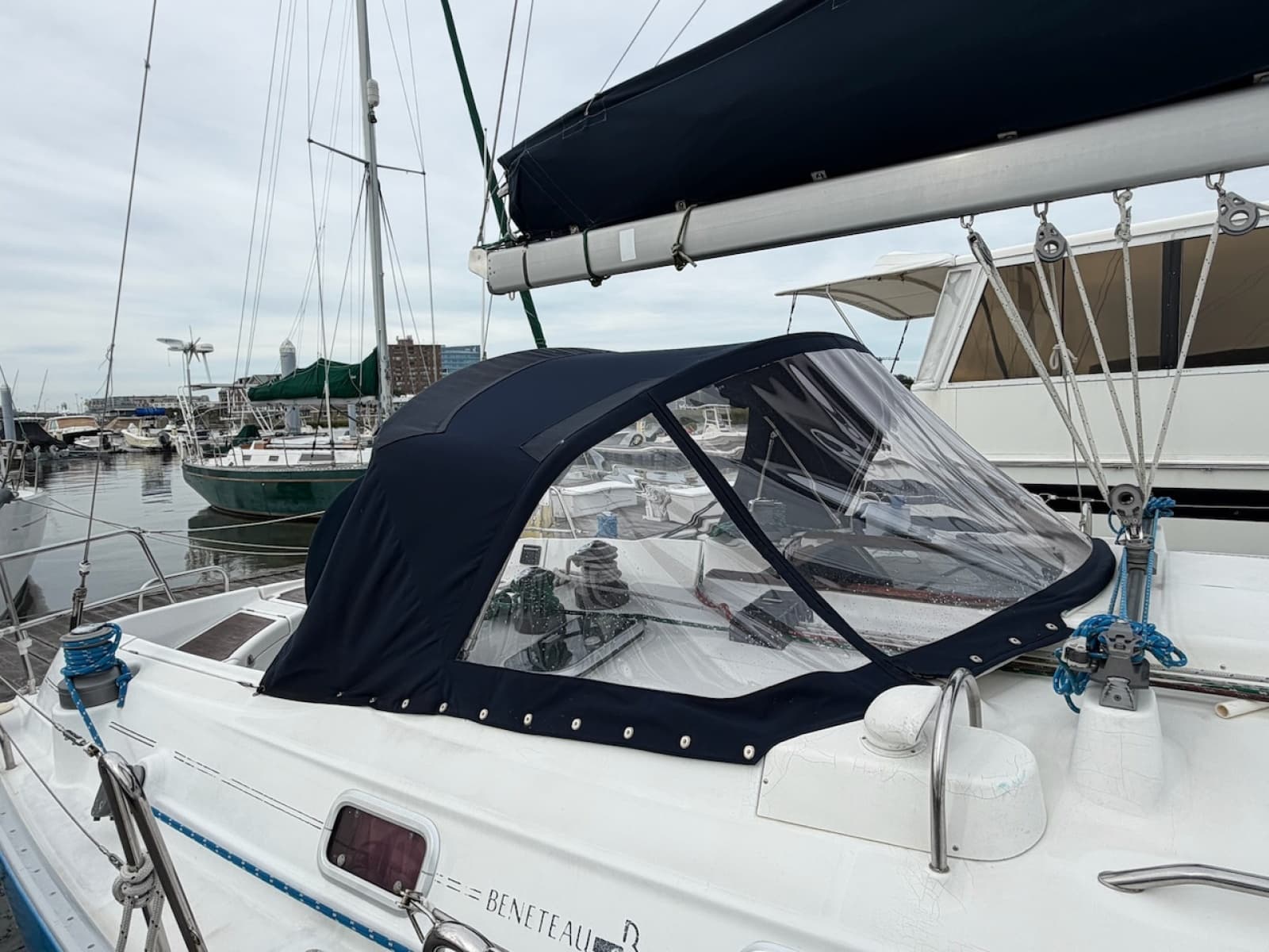1999 Beneteau 411 - Photo 9
