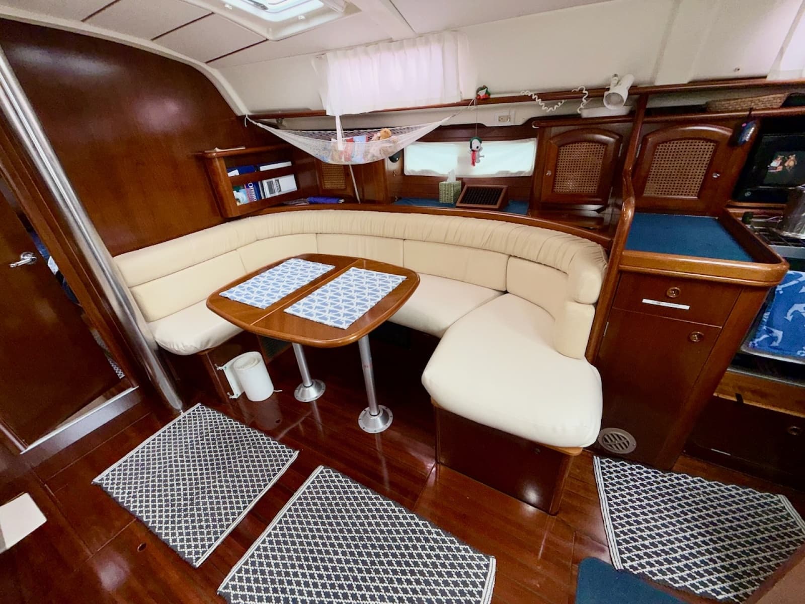 1999 Beneteau 411 - Photo 24