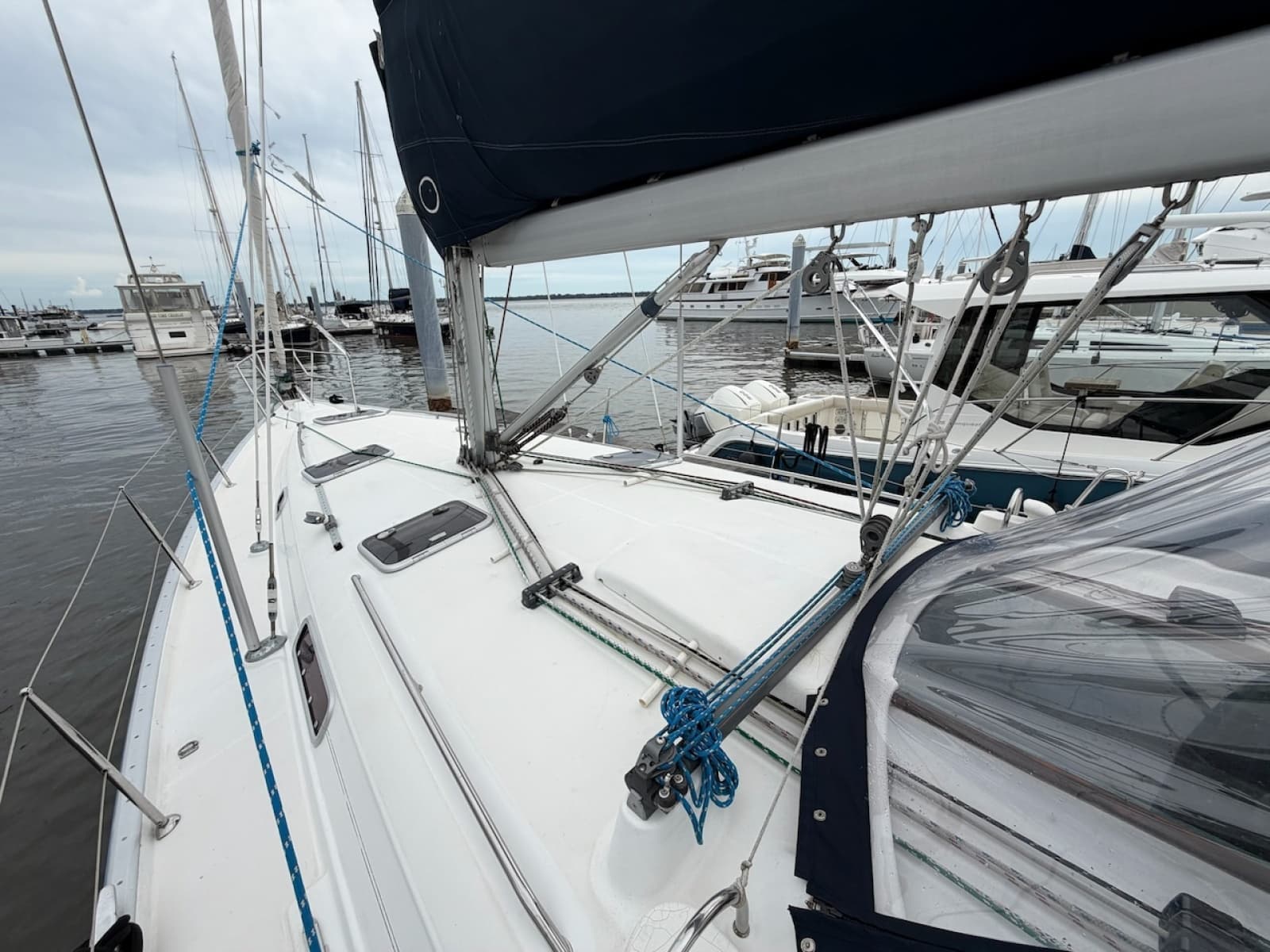 1999 Beneteau 411 - Photo 18