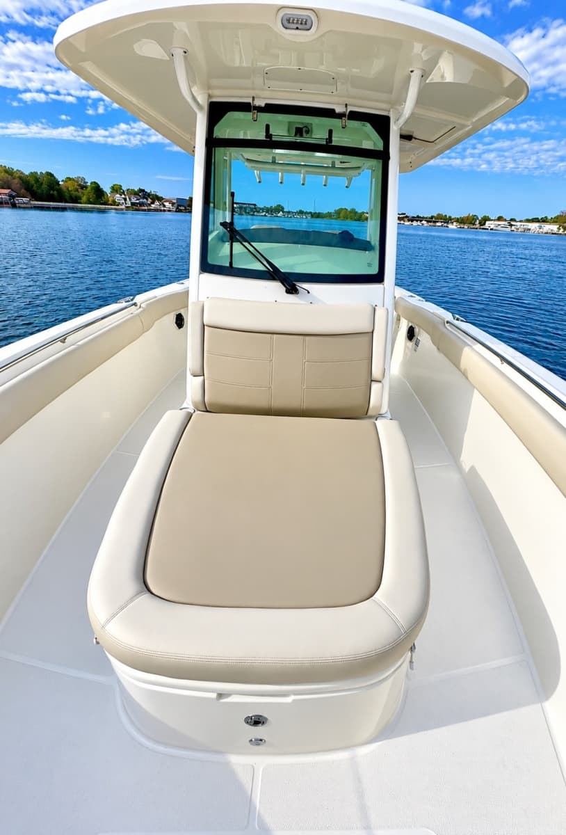 2024 Boston Whaler 330 Outrage - Photo 22