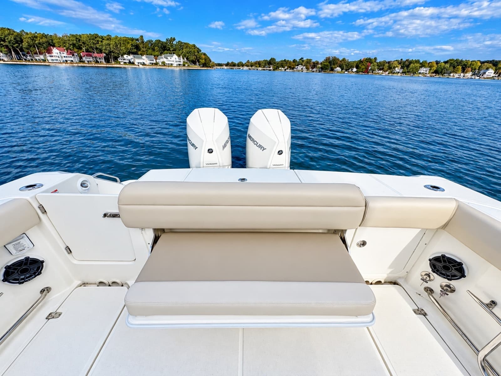 2024 Boston Whaler 330 Outrage - Photo 23