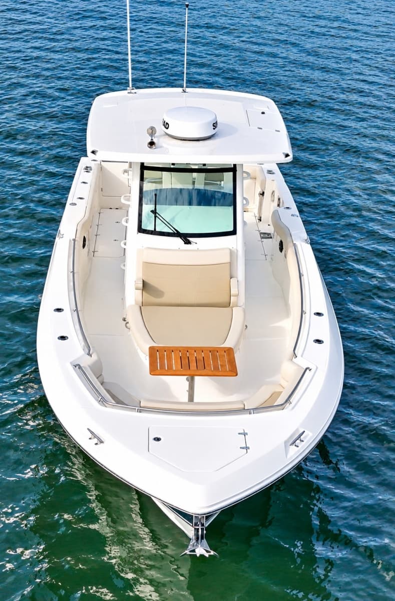 2024 Boston Whaler 330 Outrage - Photo 8