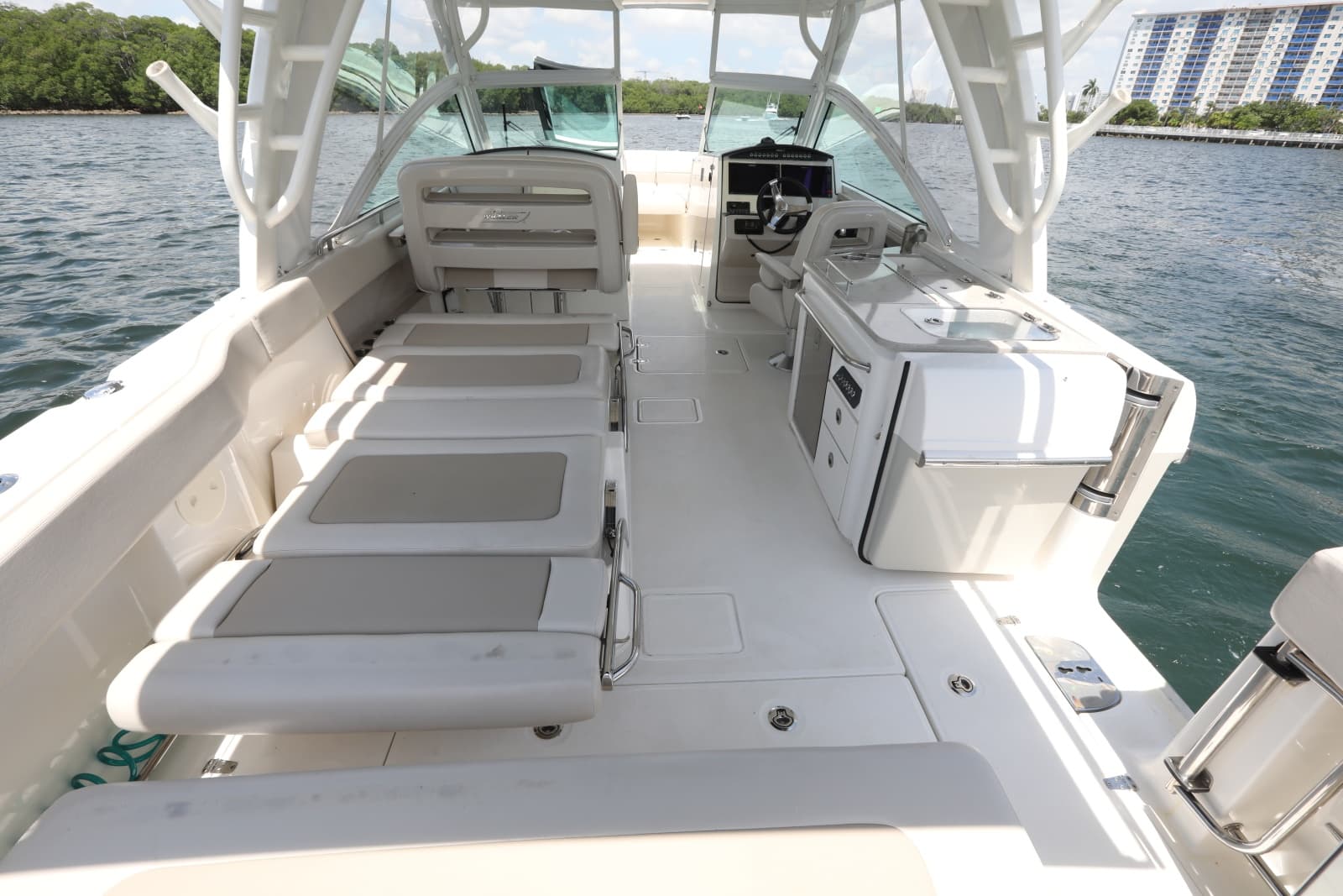 2016 Boston Whaler 320 Vantage - Photo 13