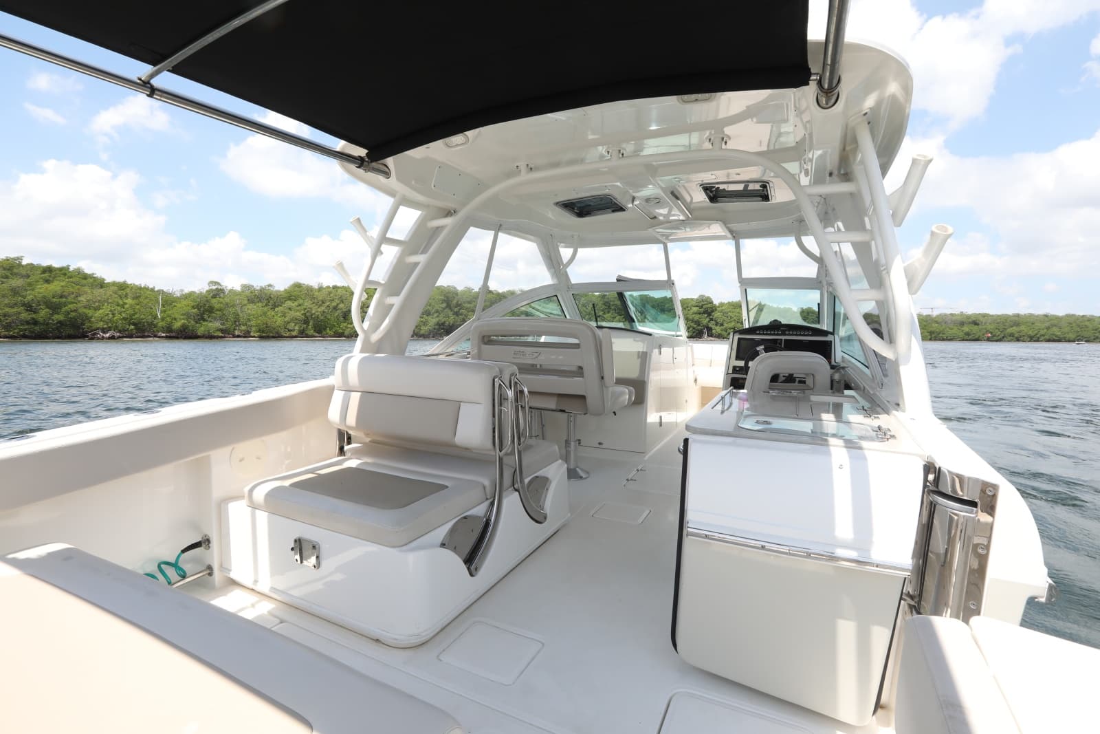 2016 Boston Whaler 320 Vantage - Photo 11