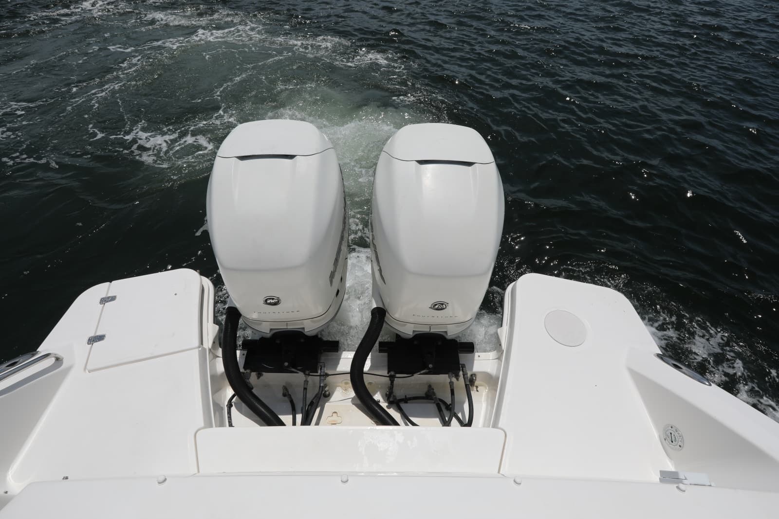 2016 Boston Whaler 320 Vantage - Photo 20