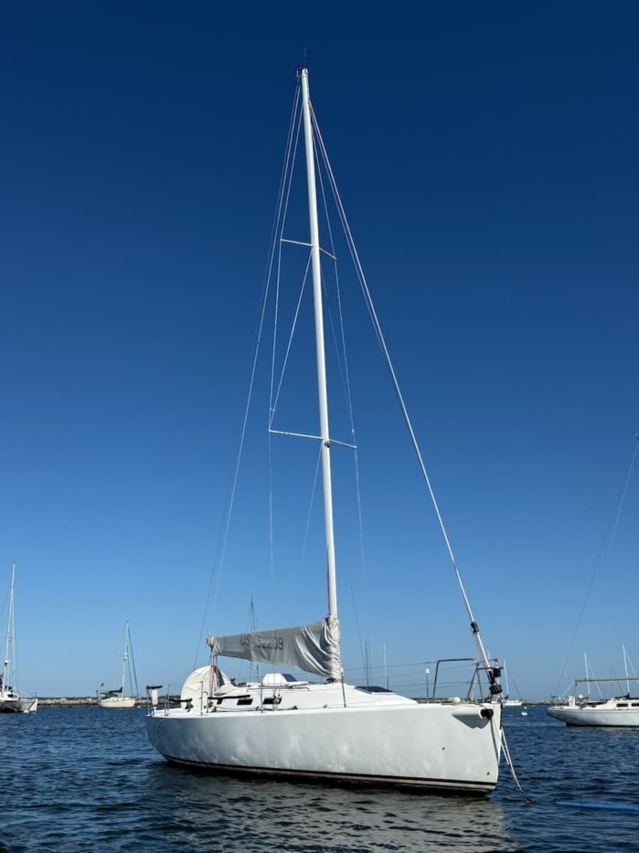 2004 J Boats J/109 - Photo 3