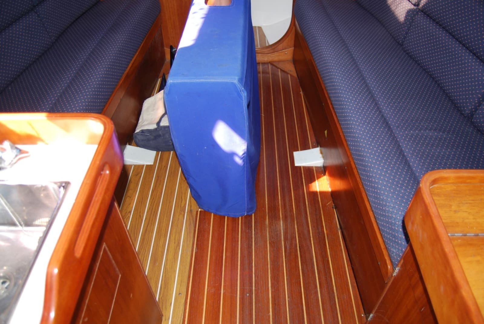 2004 J Boats J/109 - Photo 17
