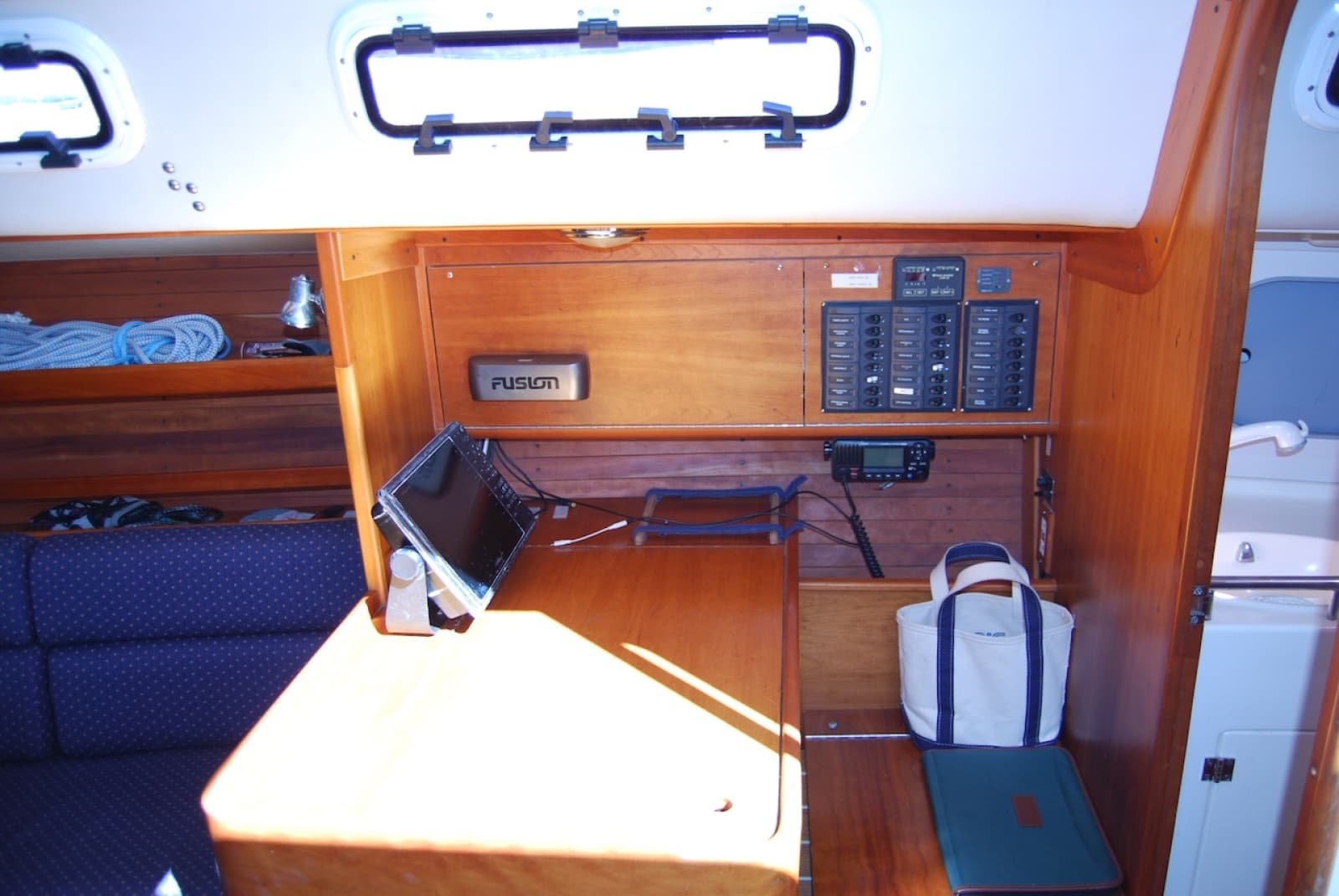 2004 J Boats J/109 - Photo 21