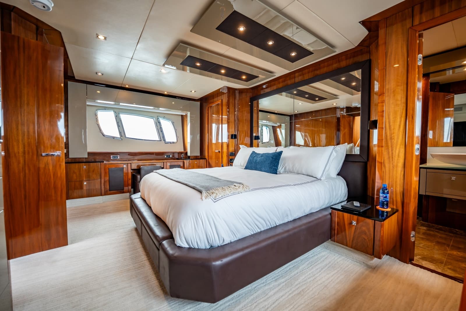 2009 Sunseeker Predator 84 - Photo 37
