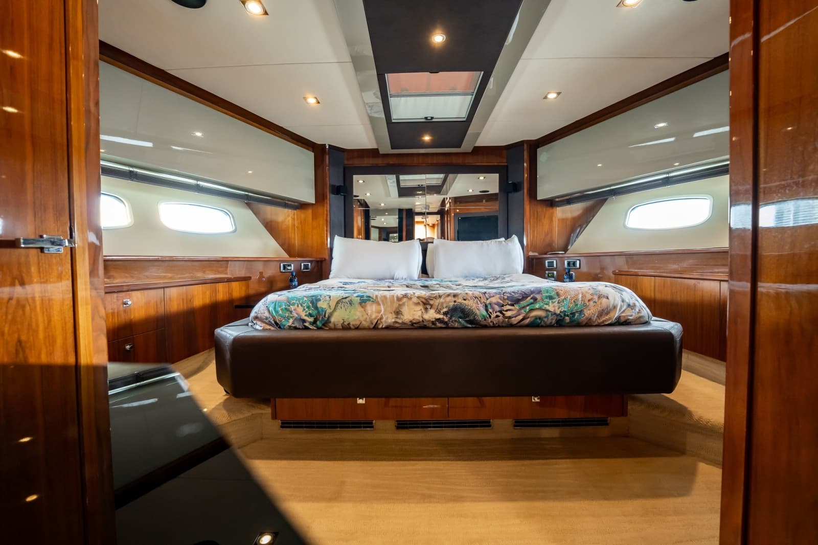 2009 Sunseeker Predator 84 - Photo 44