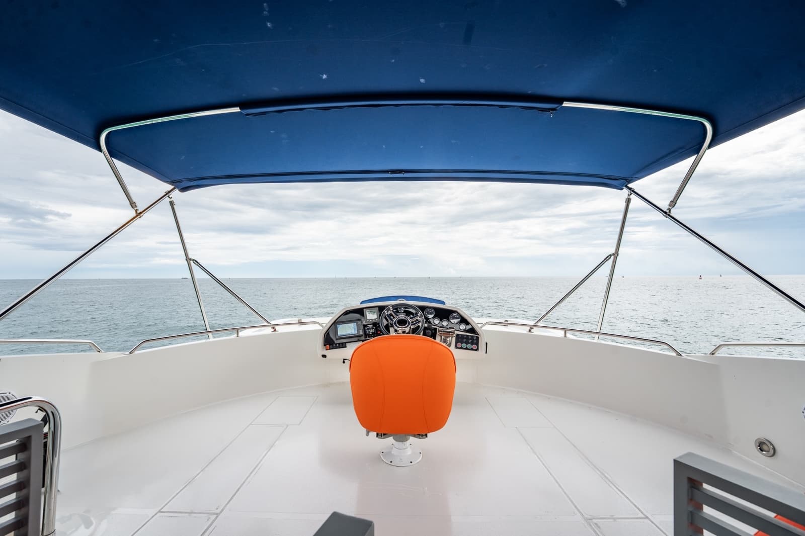 2009 Sunseeker Predator 84 - Photo 17