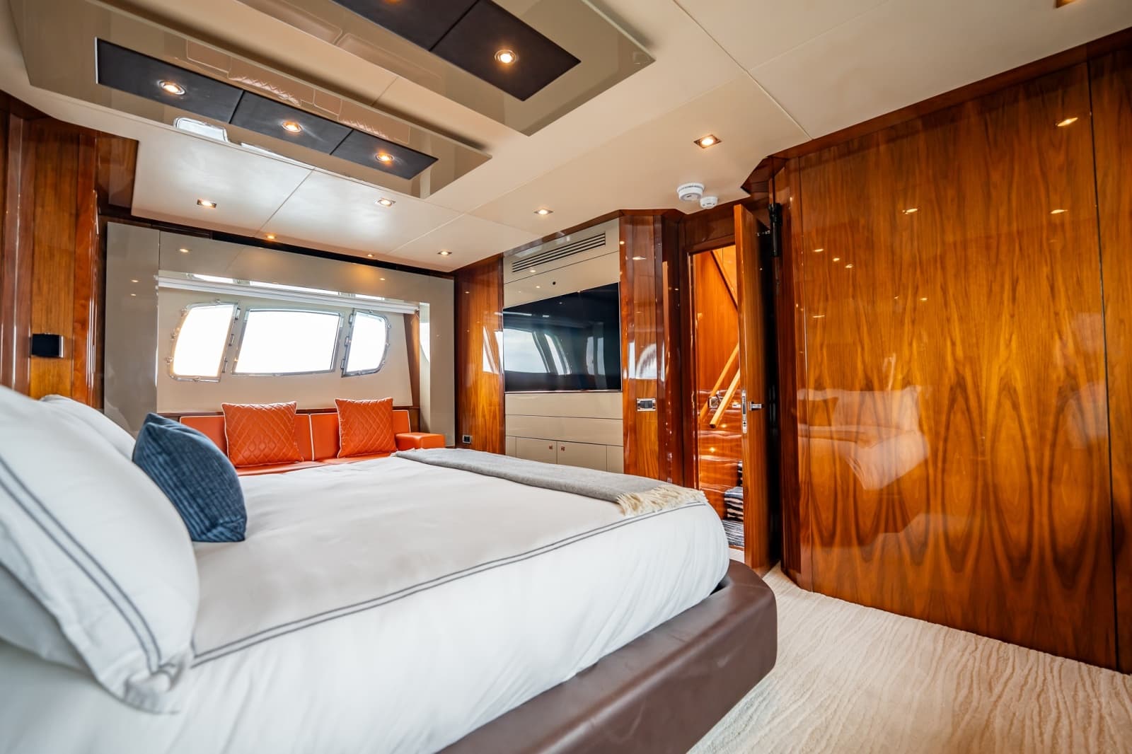 2009 Sunseeker Predator 84 - Photo 39