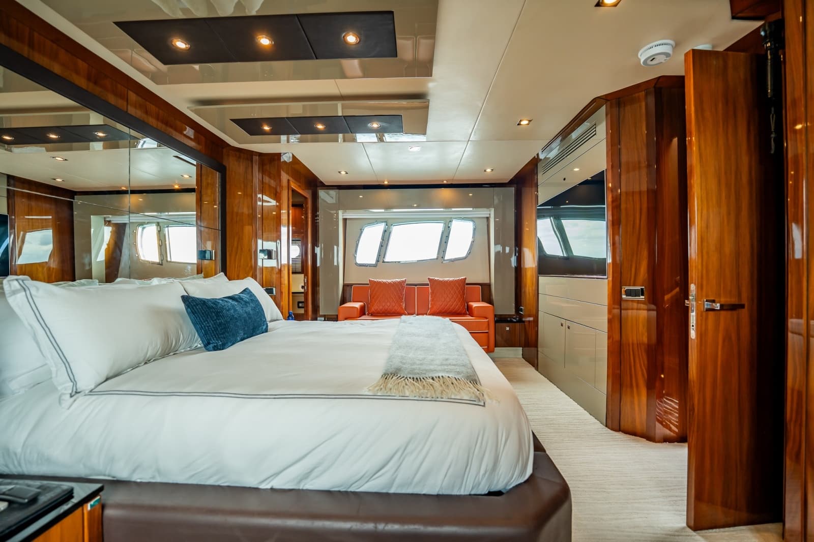 2009 Sunseeker Predator 84 - Photo 38
