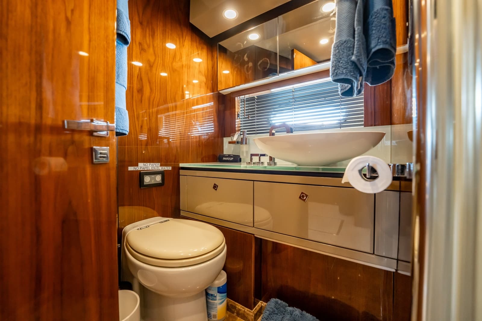 2009 Sunseeker Predator 84 - Photo 51