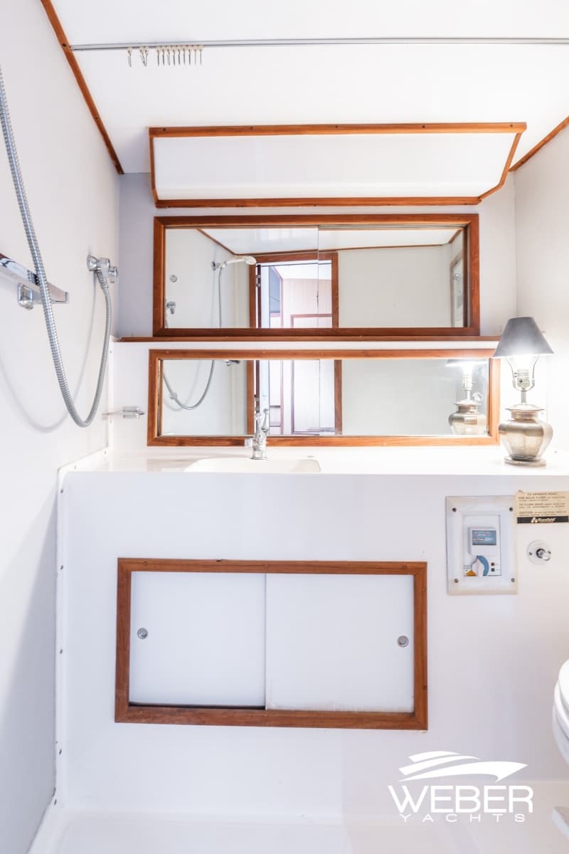 1978 Bertram 42 Motor Yacht - Photo 46