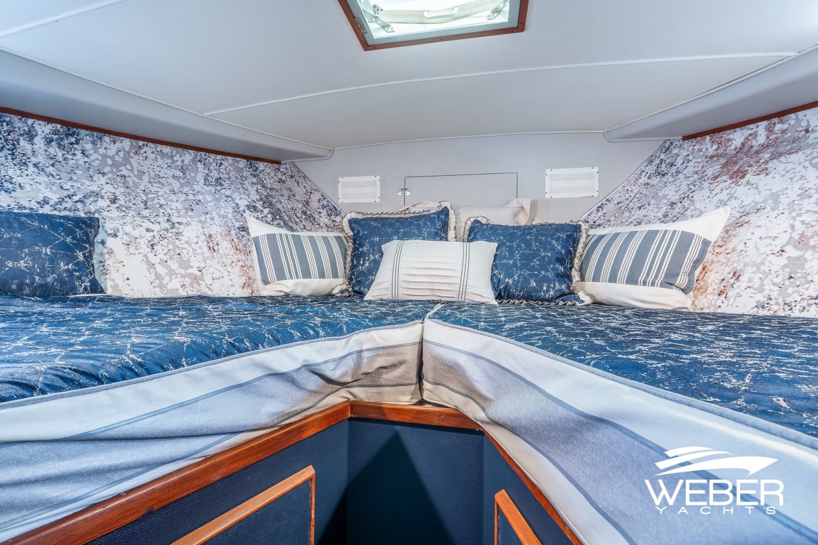 1978 Bertram 42 Motor Yacht - Photo 44