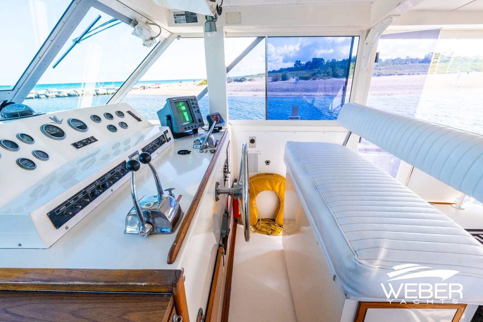1978 Bertram 42 Motor Yacht - Photo 17