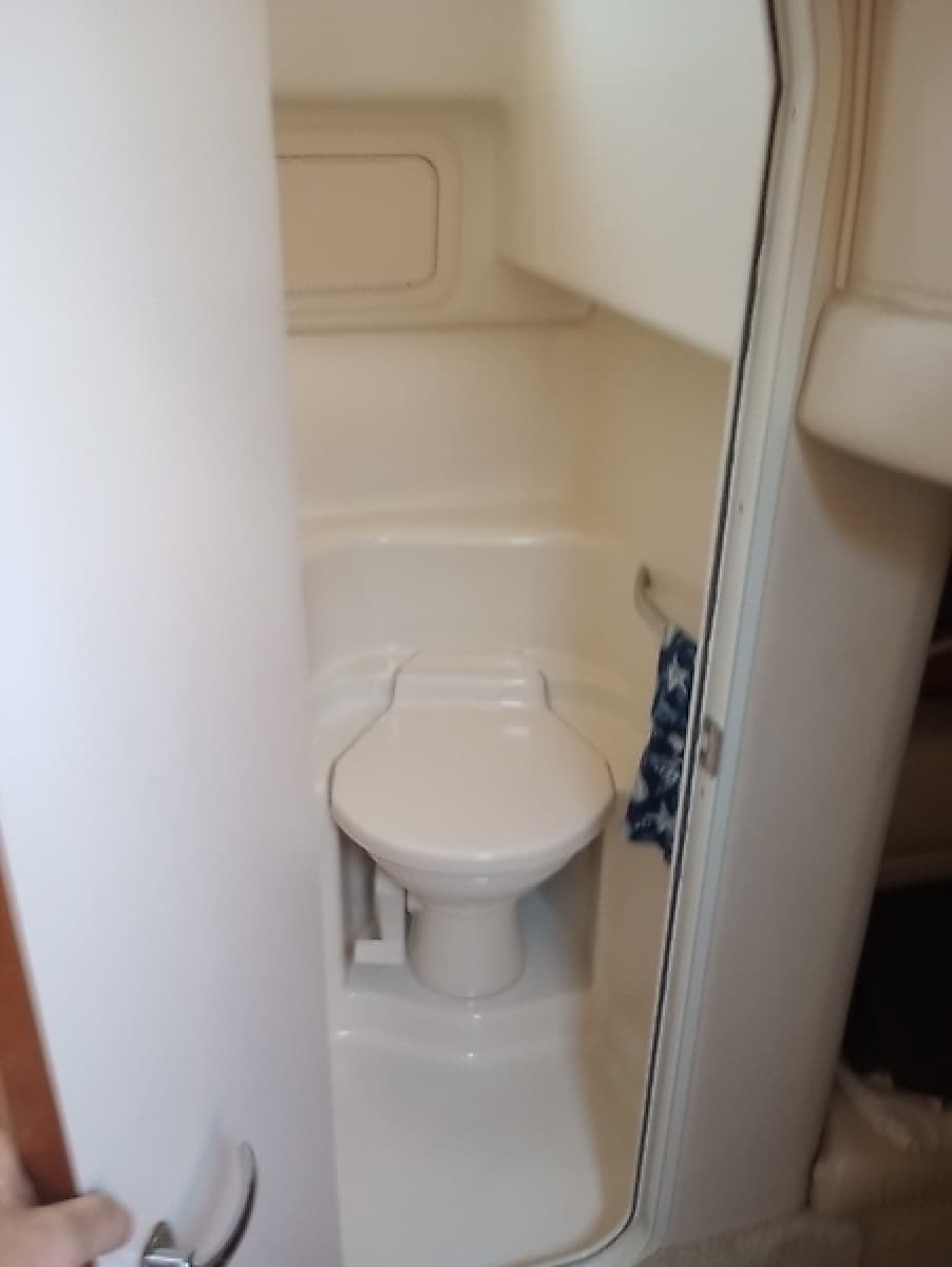 2001 Sea Ray 410 Sundancer - Photo 31