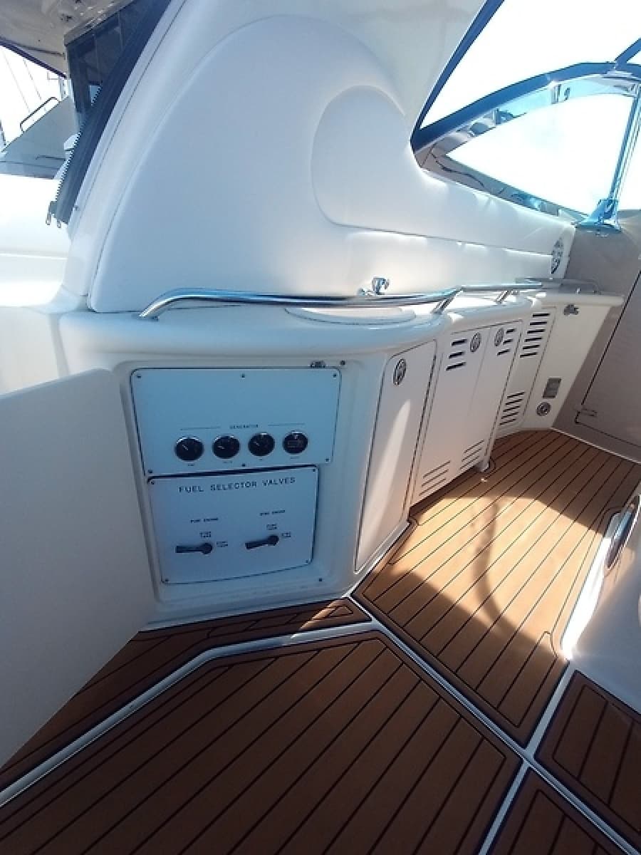 2001 Sea Ray 410 Sundancer - Photo 17