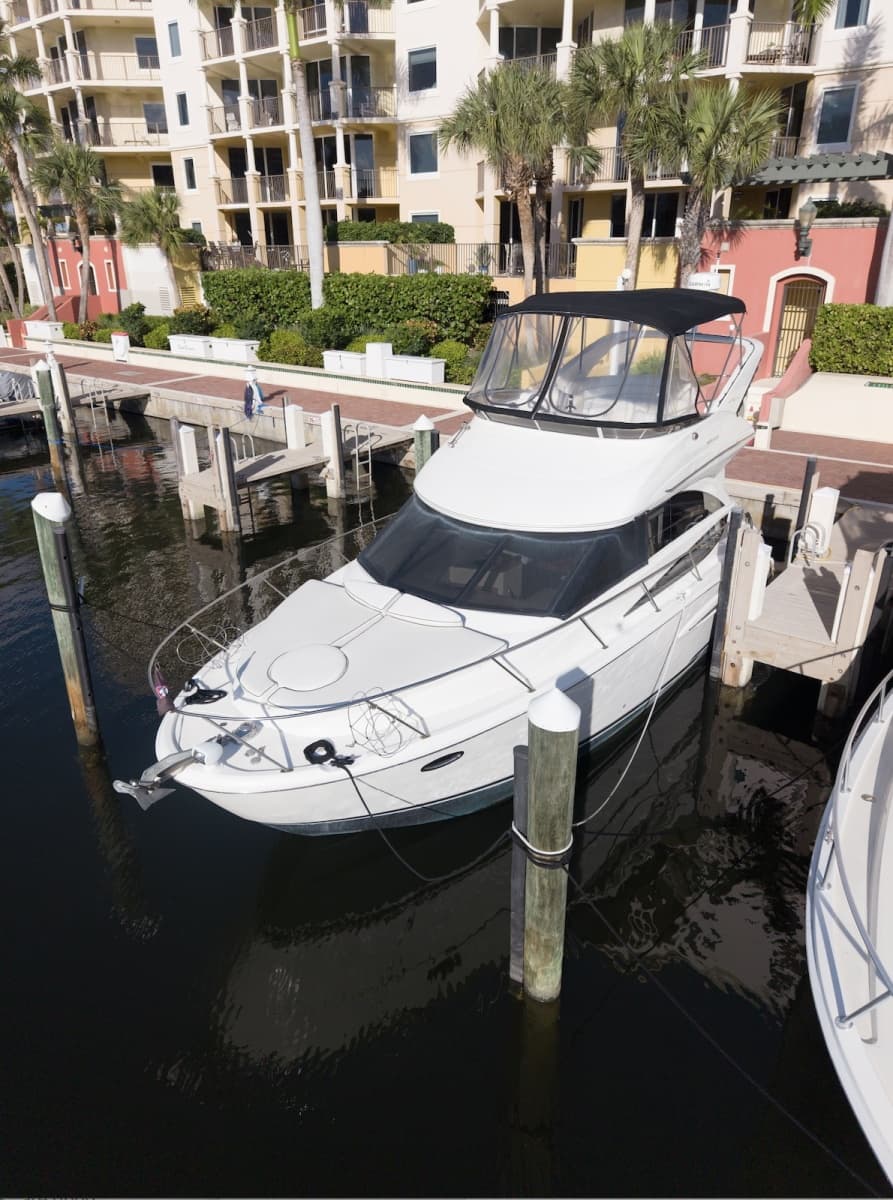 2008 Meridian 341 Sedan - Photo 4