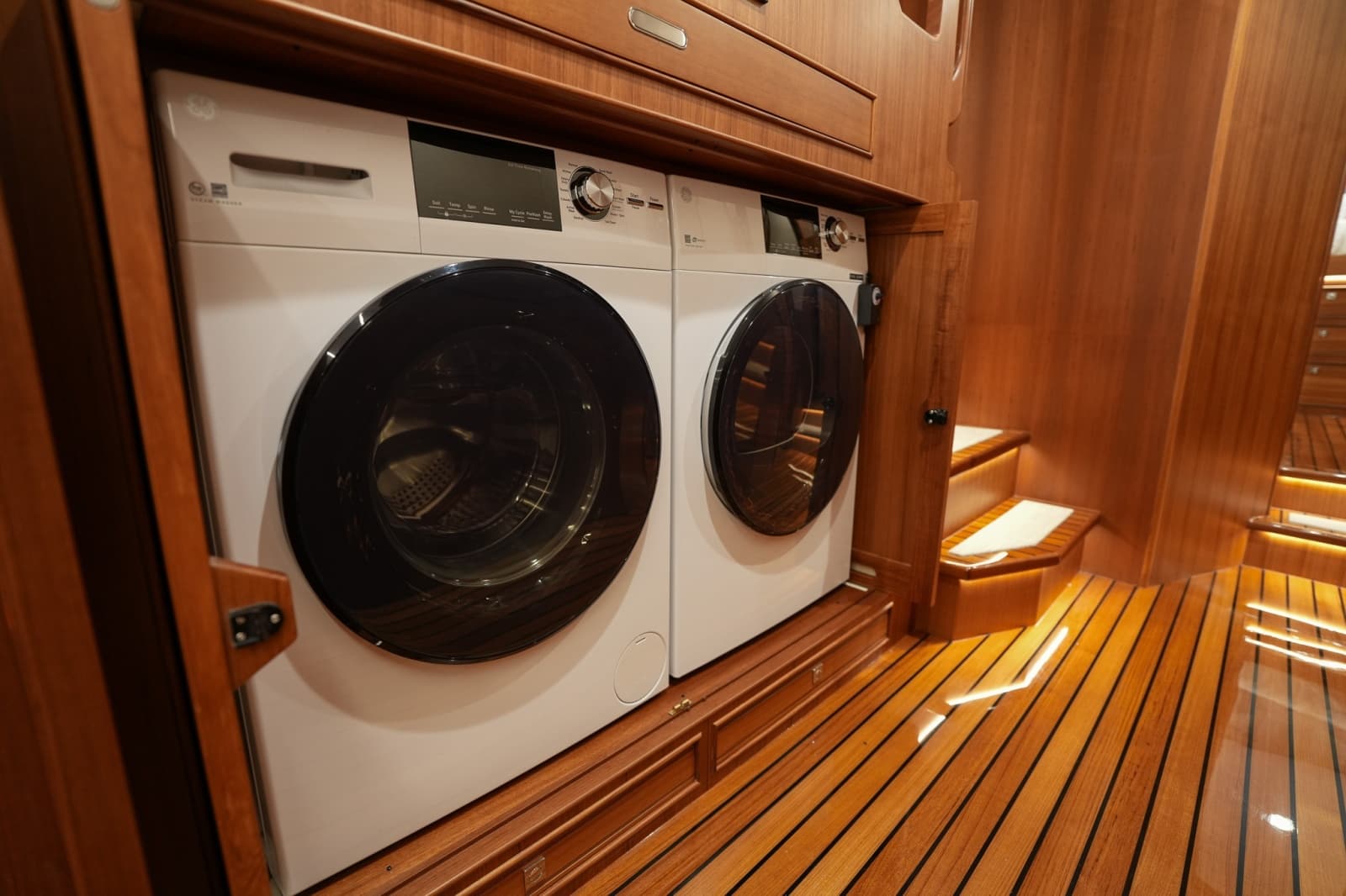 2025 Marlow Explorer 70E MkII-CB - Photo 78