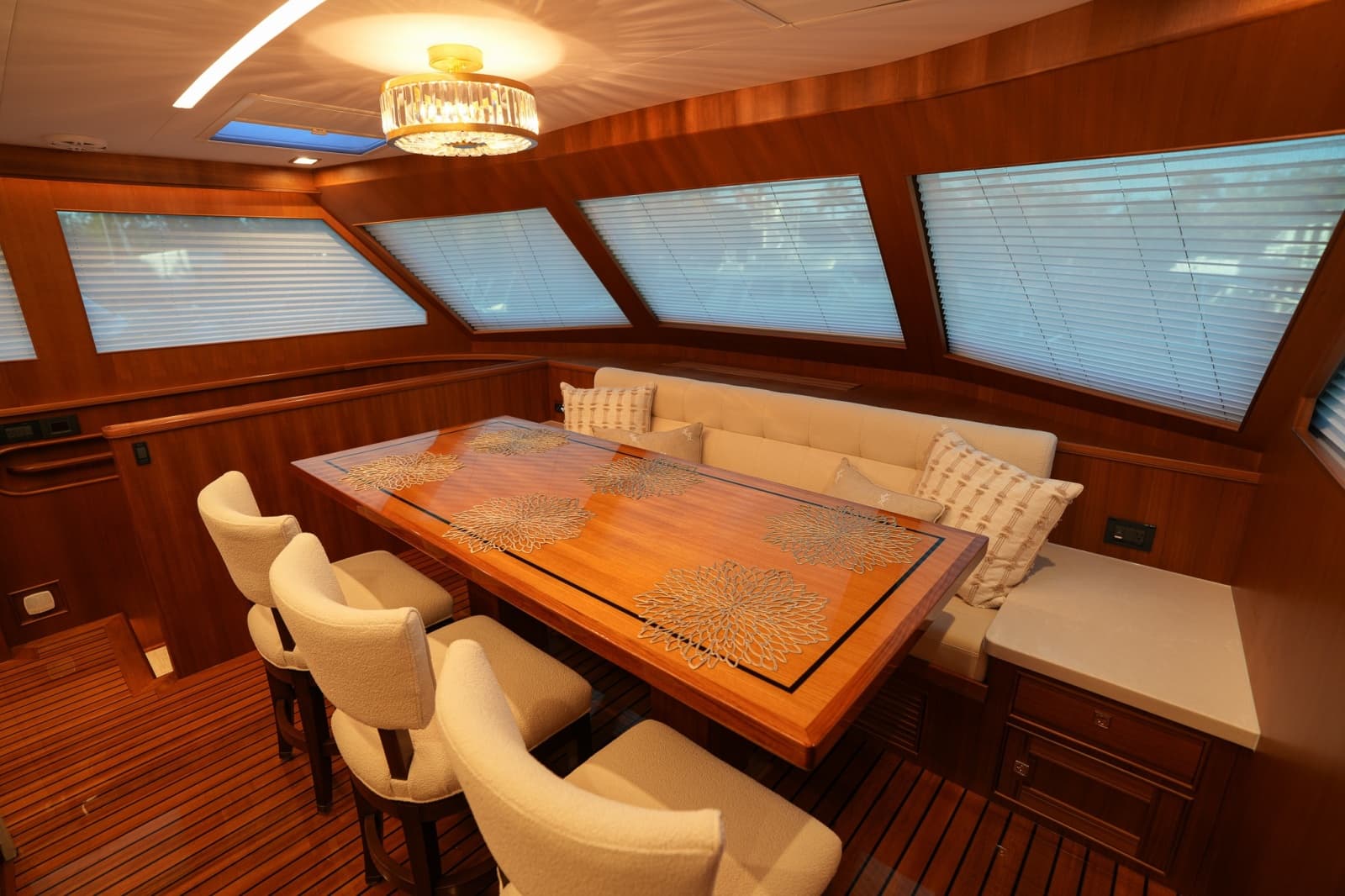 2025 Marlow Explorer 70E MkII-CB - Photo 57