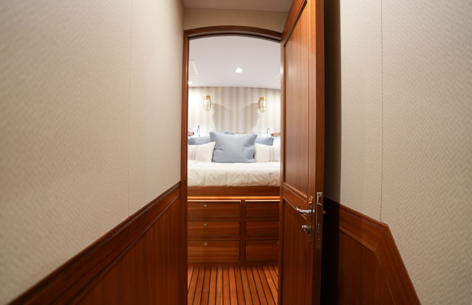 2025 Marlow Explorer 70E MkII-CB - Photo 68